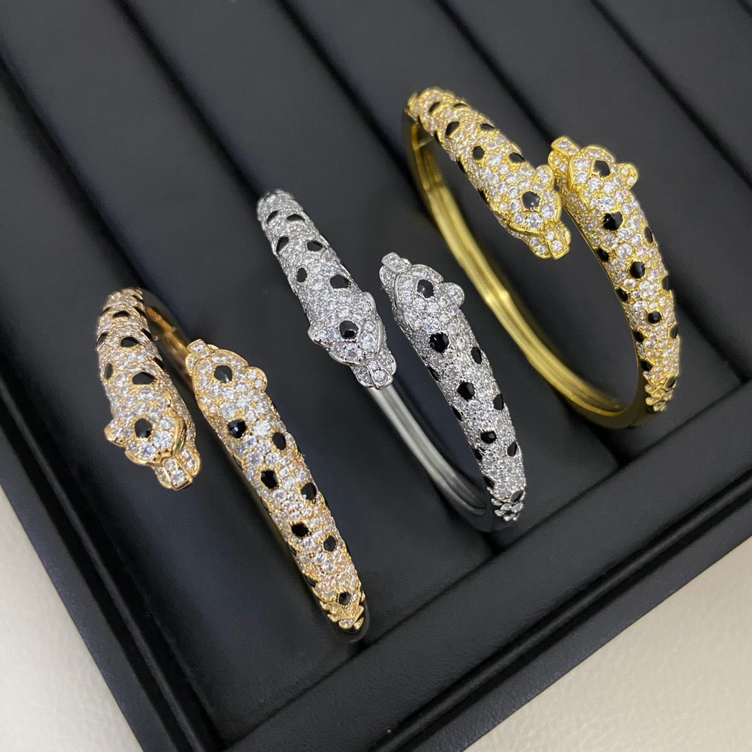[⭐Maelin]PANTHERE DOUBLE HEADED HALF DIAMOND OPEN BRACELET