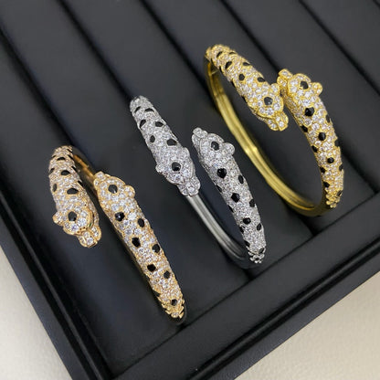 [⭐Maelin]PANTHERE DOUBLE HEADED HALF DIAMOND OPEN BRACELET
