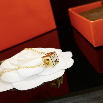 [⭐Maelin]H WHITE SQUARE GOLD NECKLACE