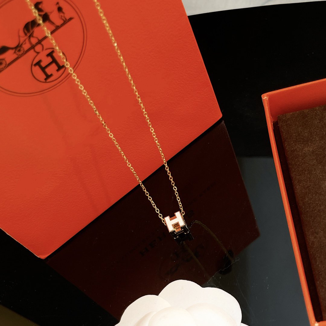 [⭐Maelin]H WHITE SQUARE GOLD NECKLACE