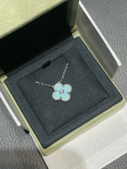 [⭐Maelin]CLOVER 1 DIAMOND LIGHT BLUE SILVER NECKLACE