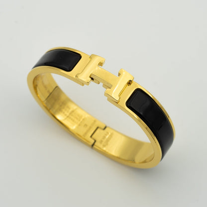 [⭐Maelin]H BLACK BRACELET