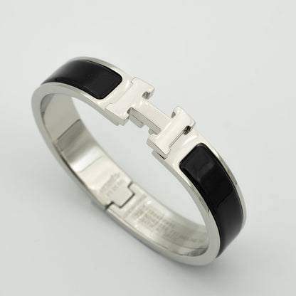 [⭐Maelin]H BLACK BRACELET