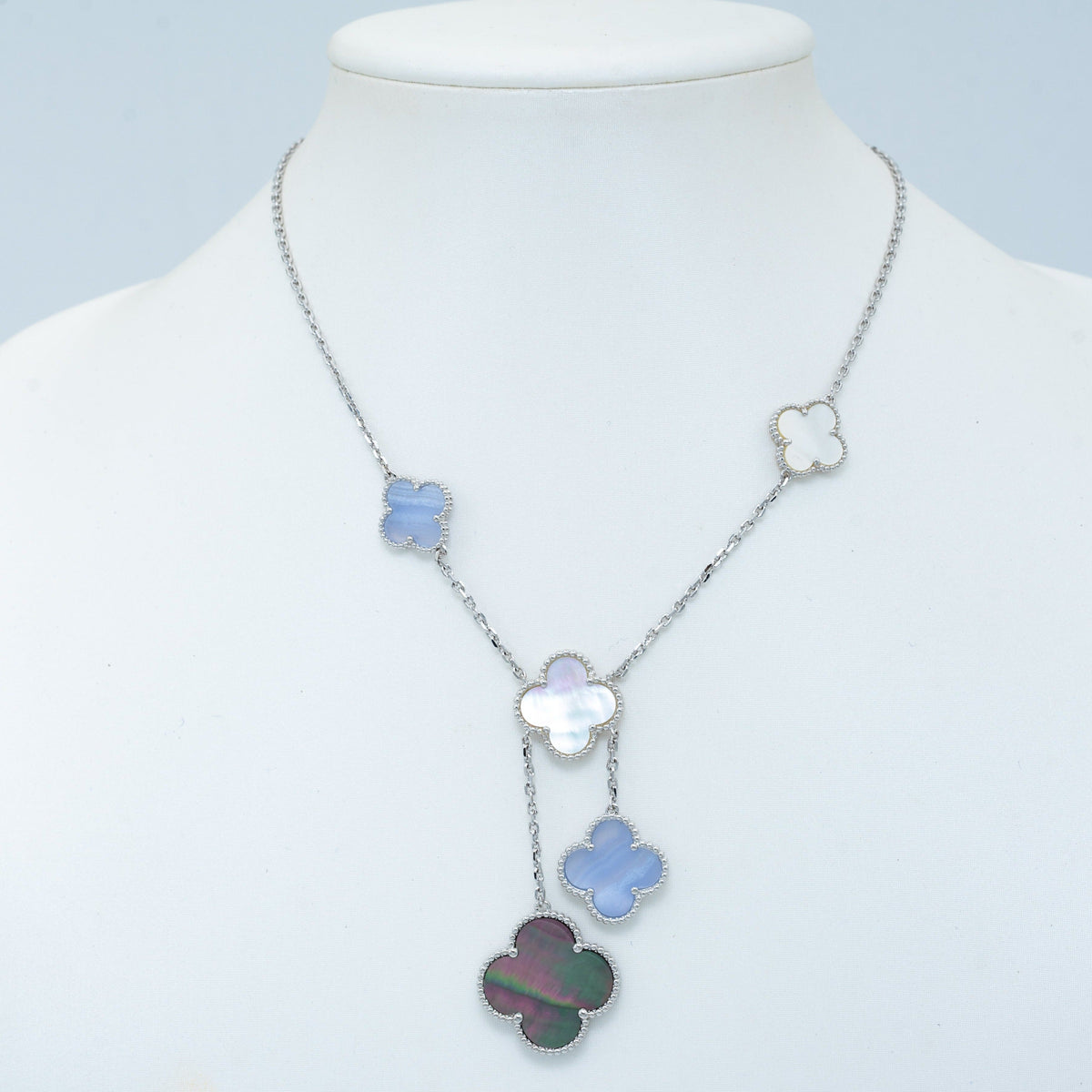 [⭐Maelin]CLOVER MOP CHALCEDONY NECKLACE SILVER 6 MOTIF