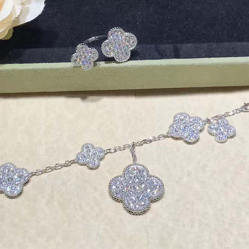 [⭐Maelin]CLOVER 6 MOTIFS SILVER DIAMOND BRACELET