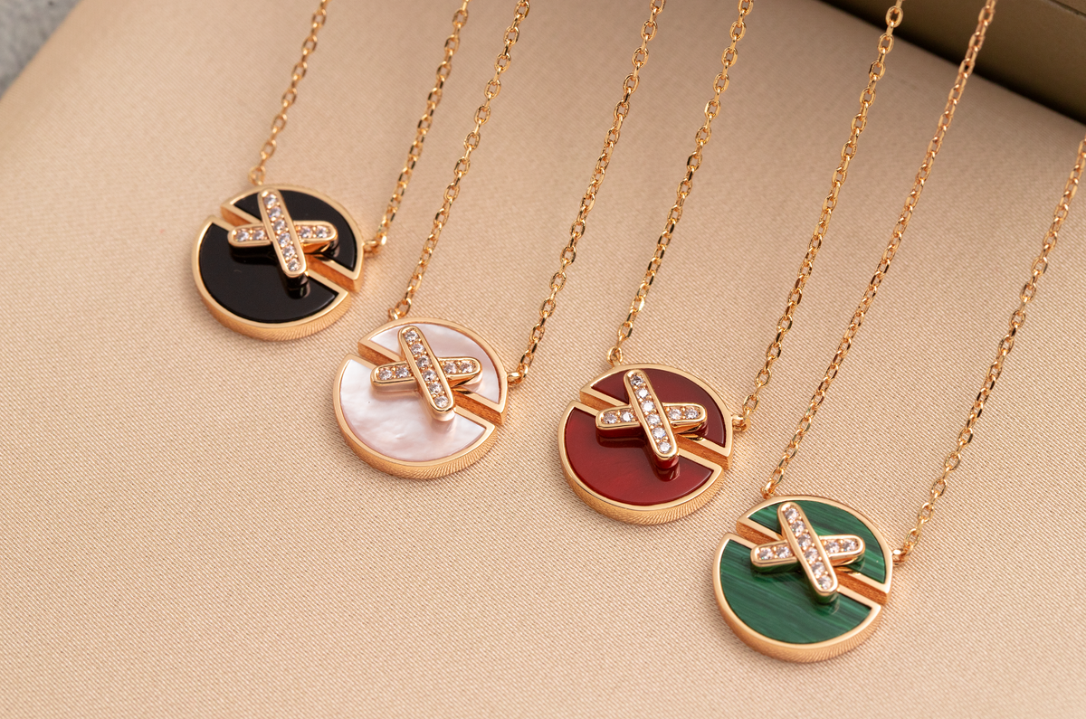 [⭐Maelin]JEUX DE PINK GOLD DIAMOND NECKLACE