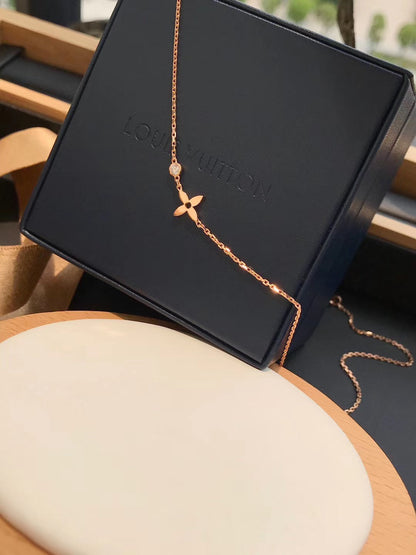 [⭐Maelin]BLOSSOM PENDANT PINK GOLD AND DIAMOND
