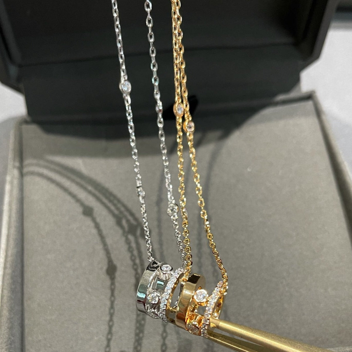 [⭐Maelin]CHAIN MOVE ROMANE PEDAND NECKLACE