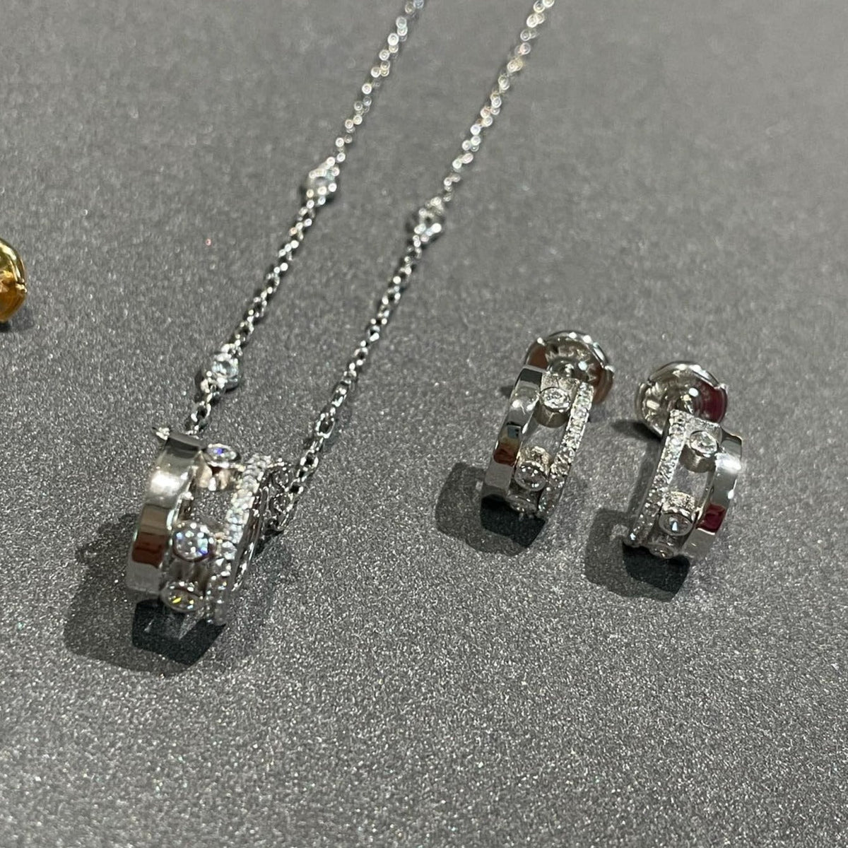 [⭐Maelin]CHAIN MOVE ROMANE PEDAND NECKLACE