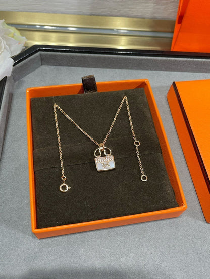 [⭐Maelin]H CIRCE MOISSANITE PENDANT NECKLACE GOLD