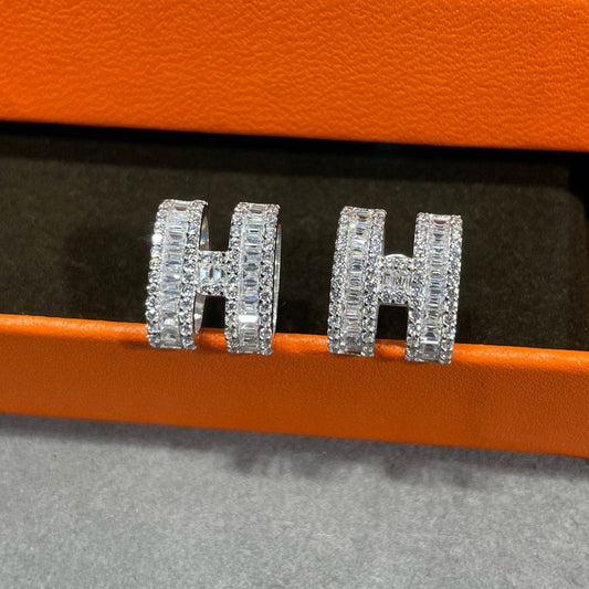 [⭐Maelin]H STUD EARRINGS WITH SILVER DIAMONDS