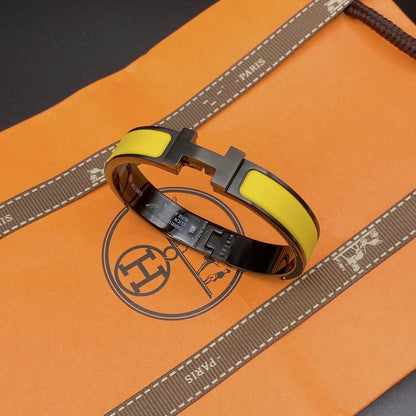[⭐Maelin]CLIC HM SO BLACK YELLOW BRACELET