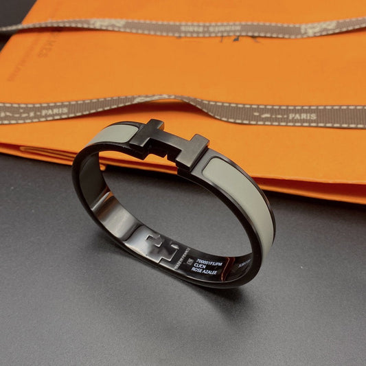 [⭐Maelin]CLIC HM SO BLACK GREY BRACELET