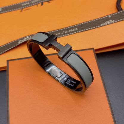 [⭐Maelin]CLIC HM SO BLACK GREY BRACELET