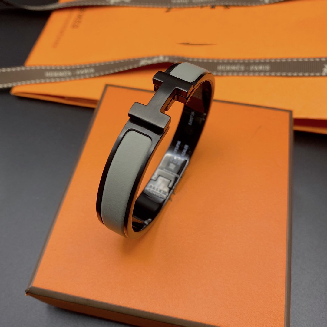 [⭐Maelin]CLIC HM SO BLACK GREY BRACELET