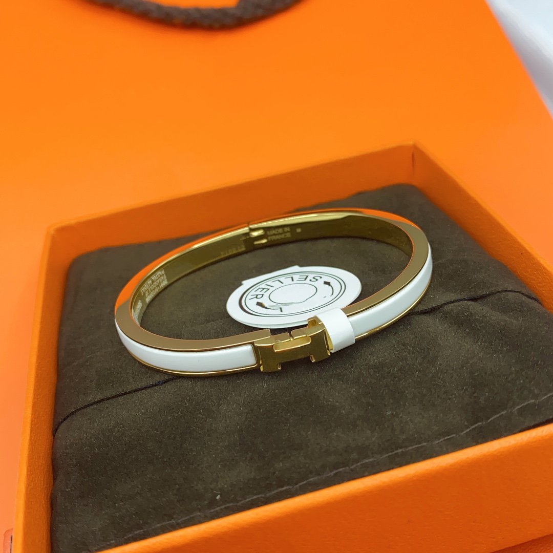 [⭐Maelin]CLASSIC HM CLIC WHITE 8MM ENAMEL BRACELET