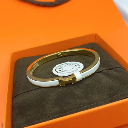 [⭐Maelin]CLASSIC HM CLIC WHITE 8MM ENAMEL BRACELET
