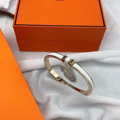 [⭐Maelin]CLASSIC HM CLIC WHITE 8MM ENAMEL BRACELET