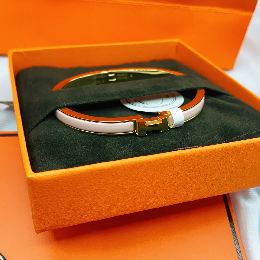 [⭐Maelin]CLASSIC HM CLIC  PINK 8MM ENAMEL BRACELET