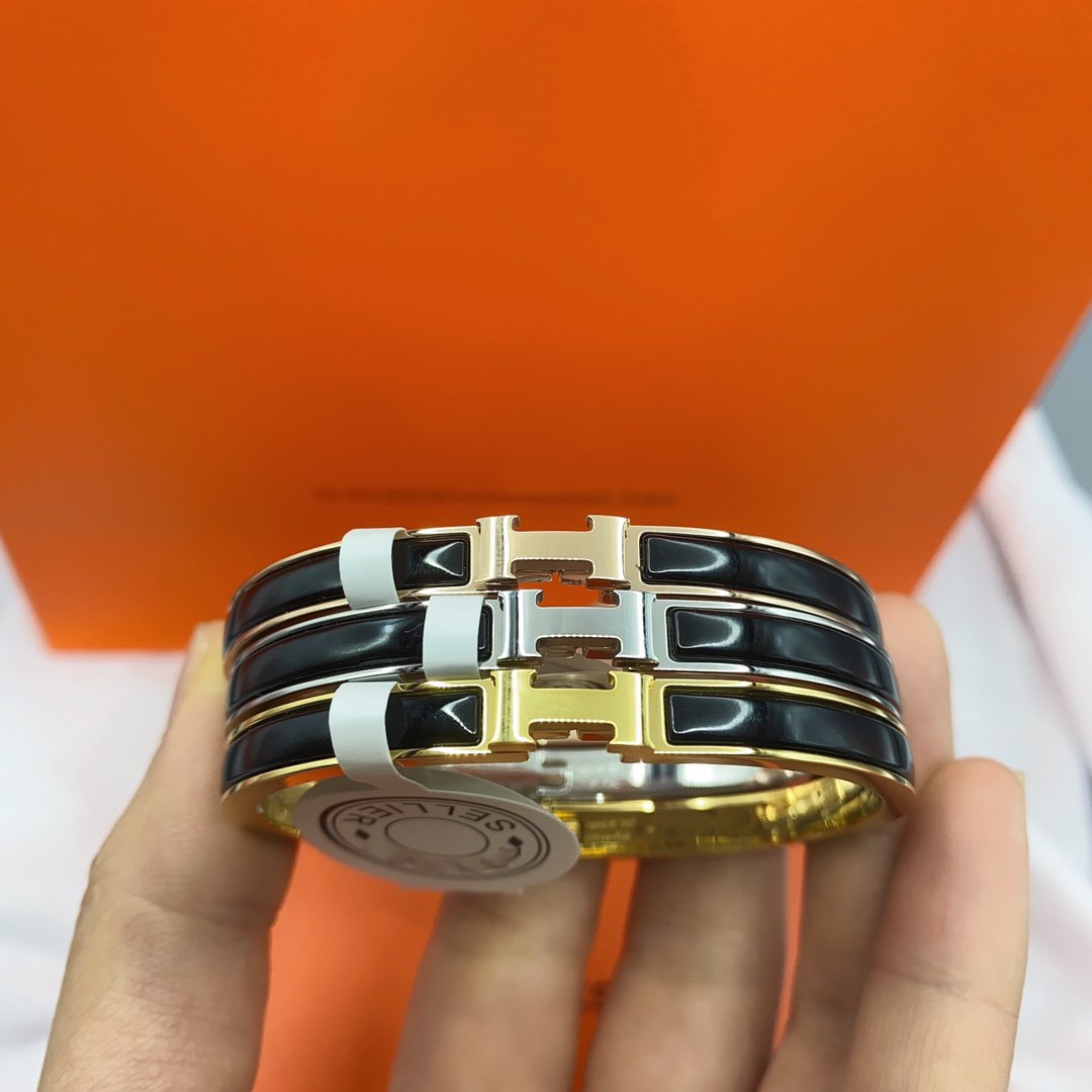 [⭐Maelin]CLASSIC HM CLIC BLACK 8MM ENAMEL BRACELET