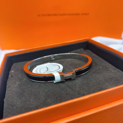 [⭐Maelin]CLASSIC HM CLIC BLACK 8MM ENAMEL BRACELET