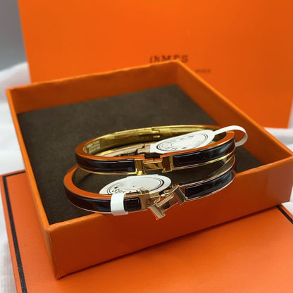 [⭐Maelin]CLASSIC HM CLIC BLACK 8MM ENAMEL BRACELET