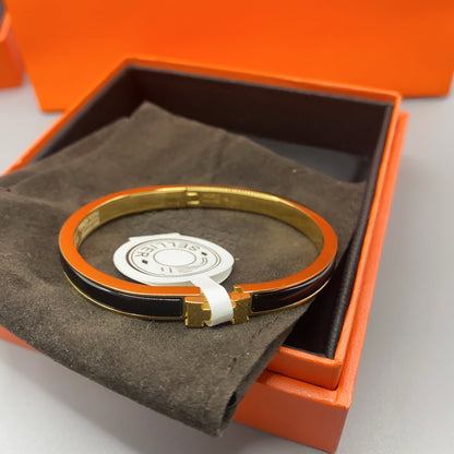 [⭐Maelin]CLASSIC HM CLIC BLACK 8MM ENAMEL BRACELET