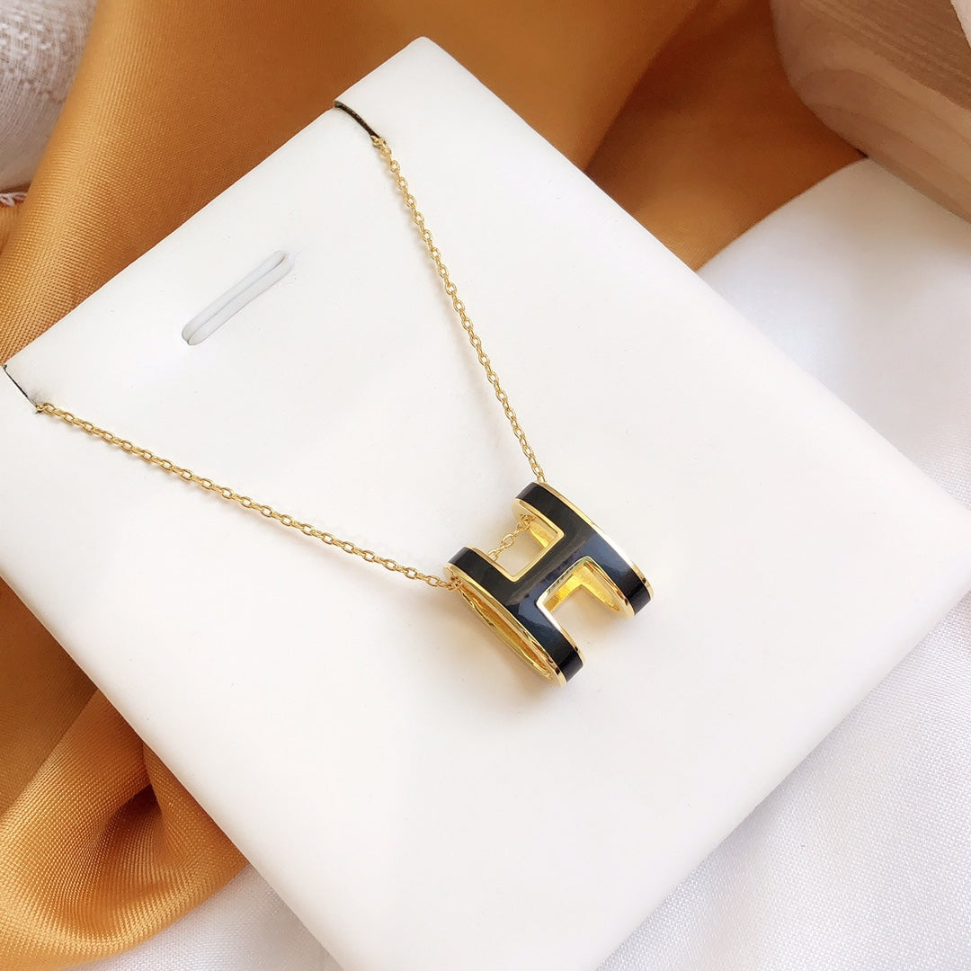 [⭐Maelin]HM CLIC BLACK ENAMEL GOLD NECKLACE