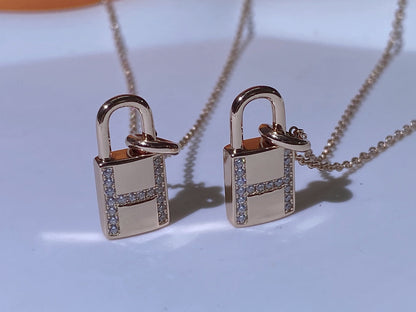 [⭐Maelin]HM ADVANCED NICHE LOCK HEAD NECKLACE DIAMONDS