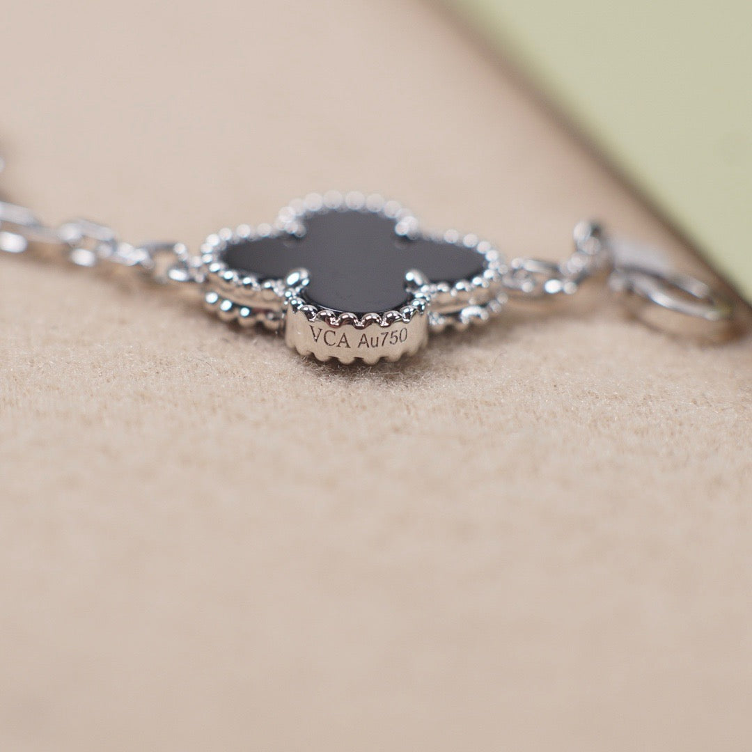 [⭐Maelin] CLOVER 5 MOTIF ONYXS BRACELET COLLECTION
