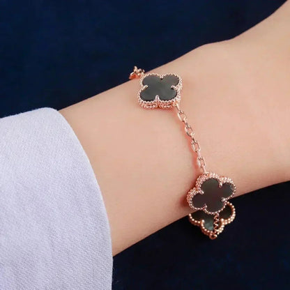 [⭐Maelin] CLOVER 5 MOTIF GRAY MOP BRACELET COLLECTION