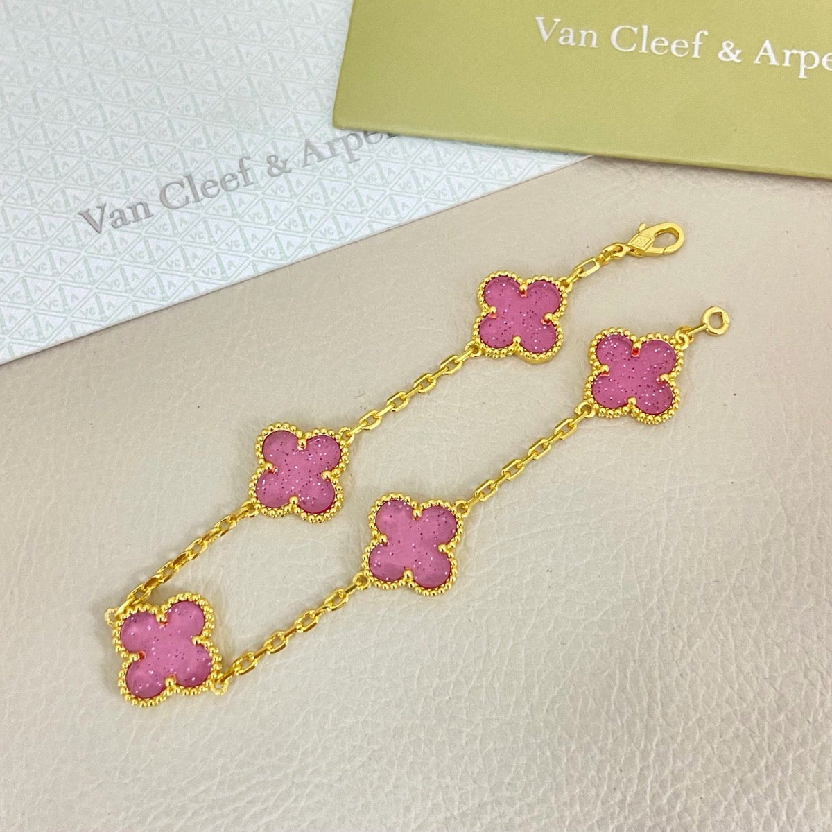 [⭐Maelin]NEW BUBBLE PINK ENAMEL 5-FLOWER BRACELET