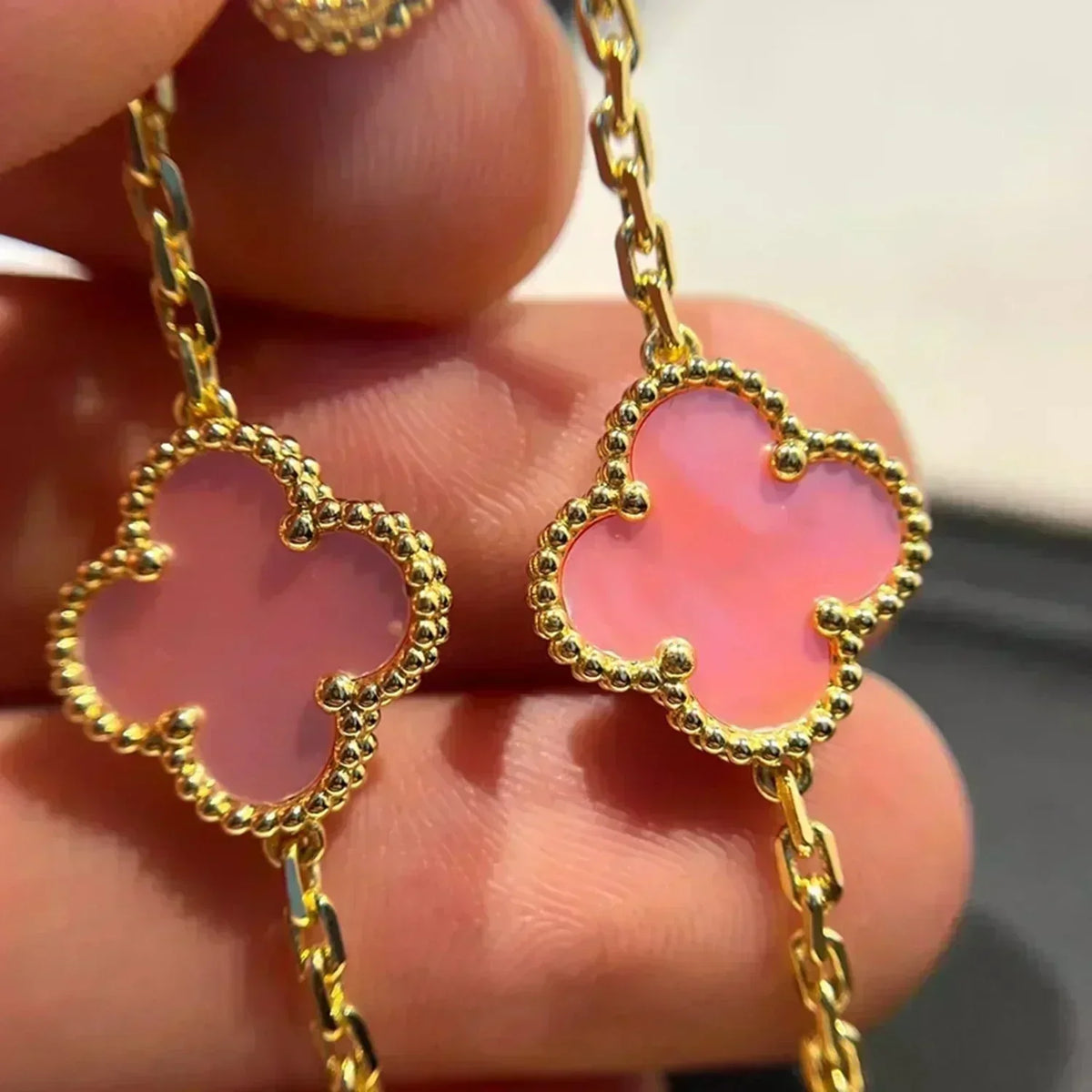 [⭐Maelin] CLOVER 5 MOTIFS  PINK MOP BRACELET COLLECTION