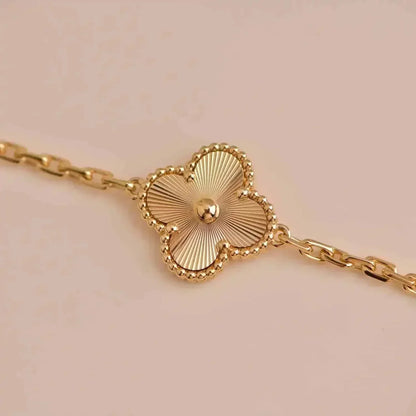 [⭐Maelin] CLOVER 5 MOTIF LASER BRACELET COLLECTION