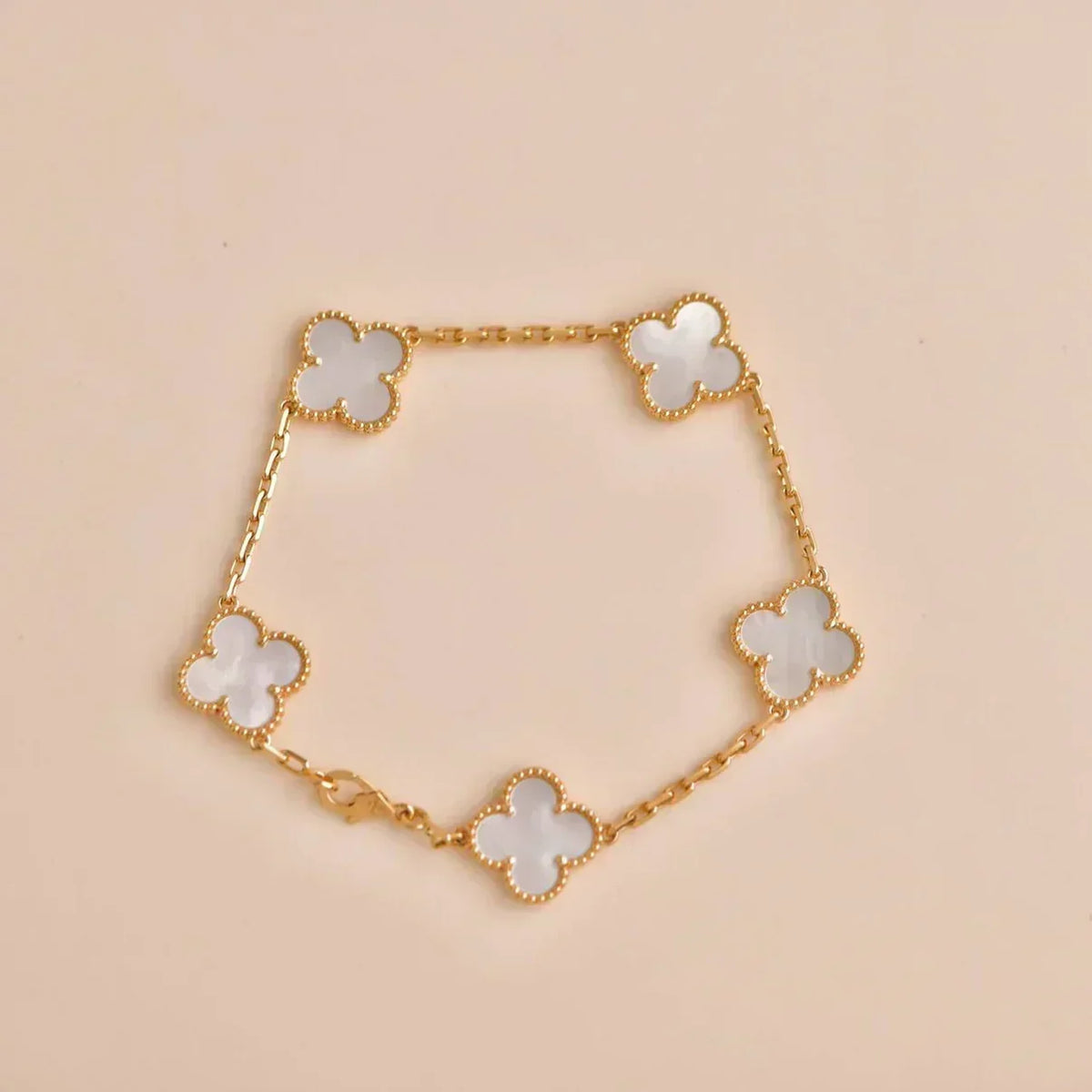 [⭐Maelin]CLOVER WHITE PEARL MOP 5 MOTIF BRACELET COLLECTION