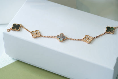 [⭐Maelin] CLOVER 5 MOTIF GRAY MOP BRACELET COLLECTION