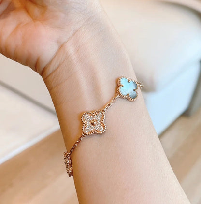 [⭐Maelin] CLOVER 5 MOTIF GRAY MOP BRACELET COLLECTION