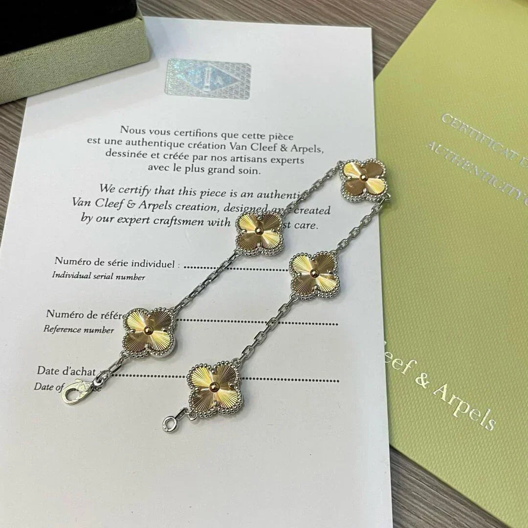 [⭐Maelin] CLOVER 5 MOTIF LASER BRACELET COLLECTION