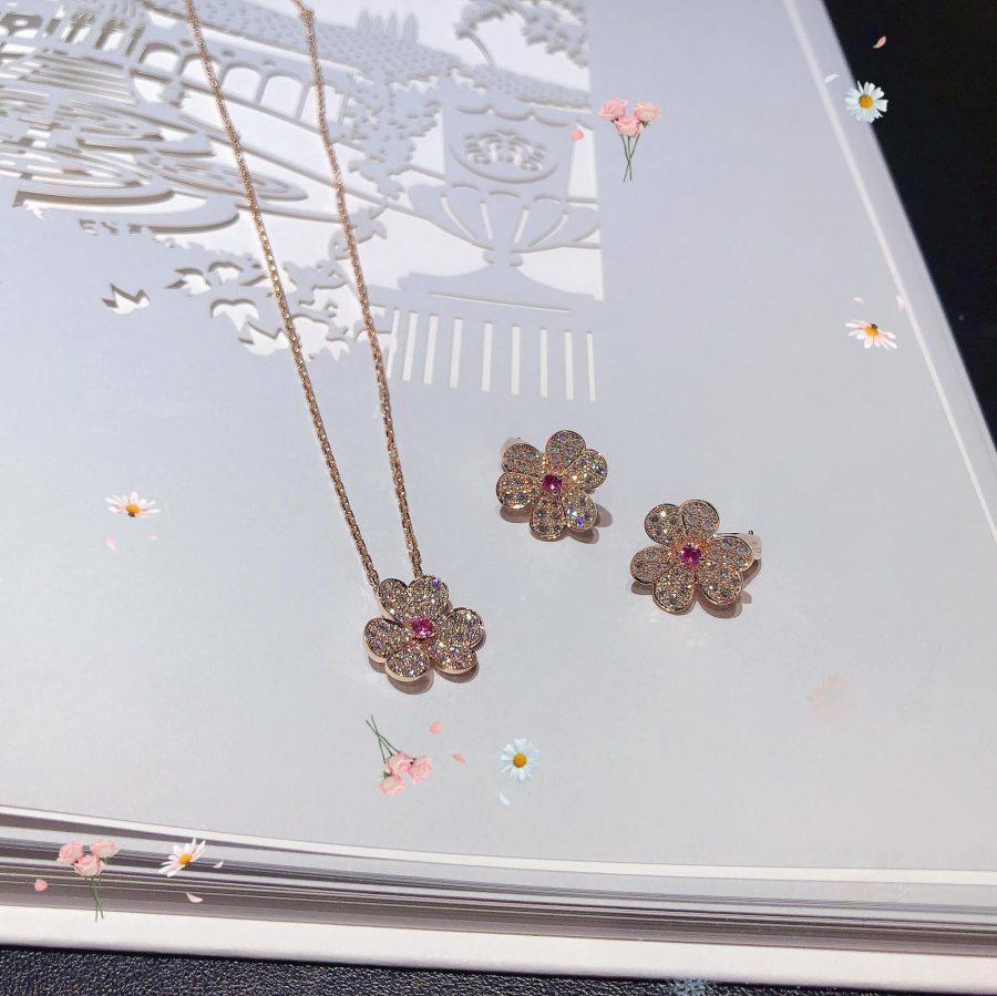 [⭐Maelin]FRIVOLE ROSE GOLD FLOWER DIAMOND NECKLACE