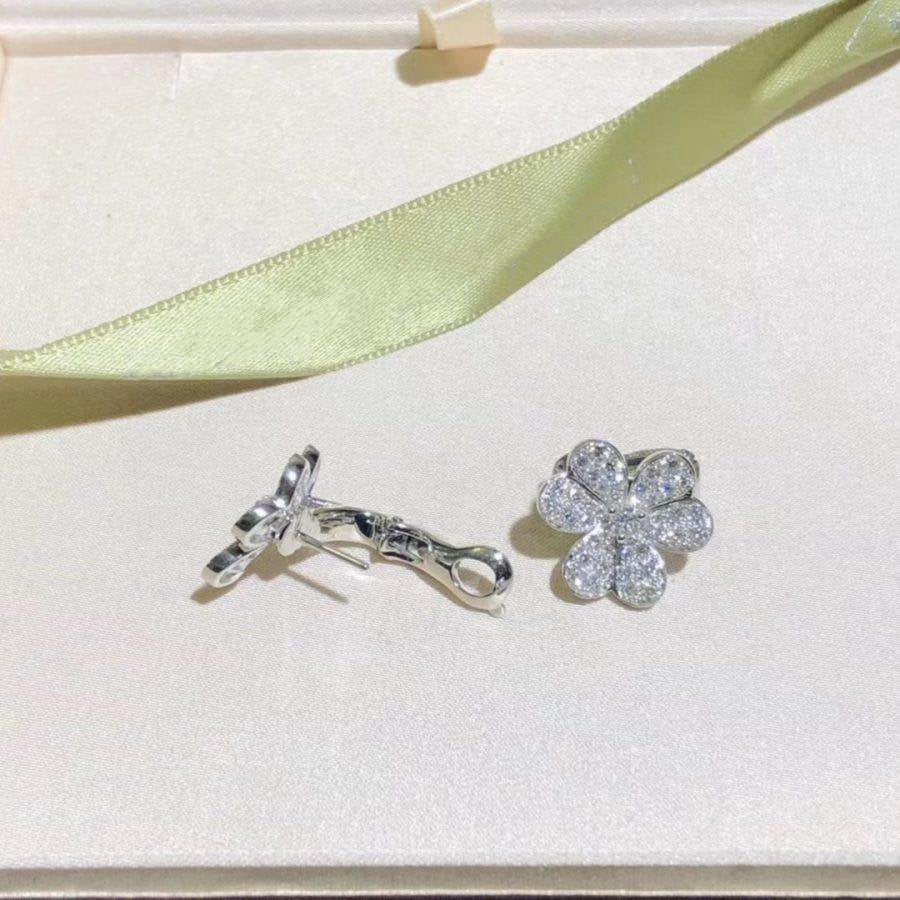 [⭐Maelin]FRIVOLE SILVER FLOWER DIAMOND EARRINGS