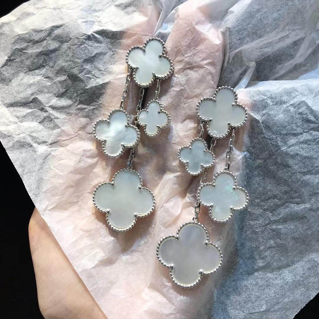 [⭐Maelin]CLOVER EARRINGS WHITE MOP 4 MOTIFS SILVER