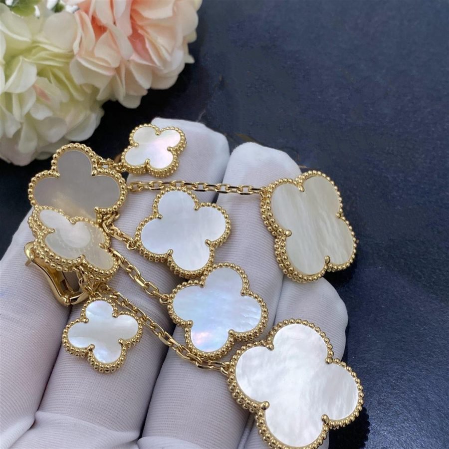 [⭐Maelin]CLOVER EARRINGS WHITE MOP 4 MOTIFS GOLD