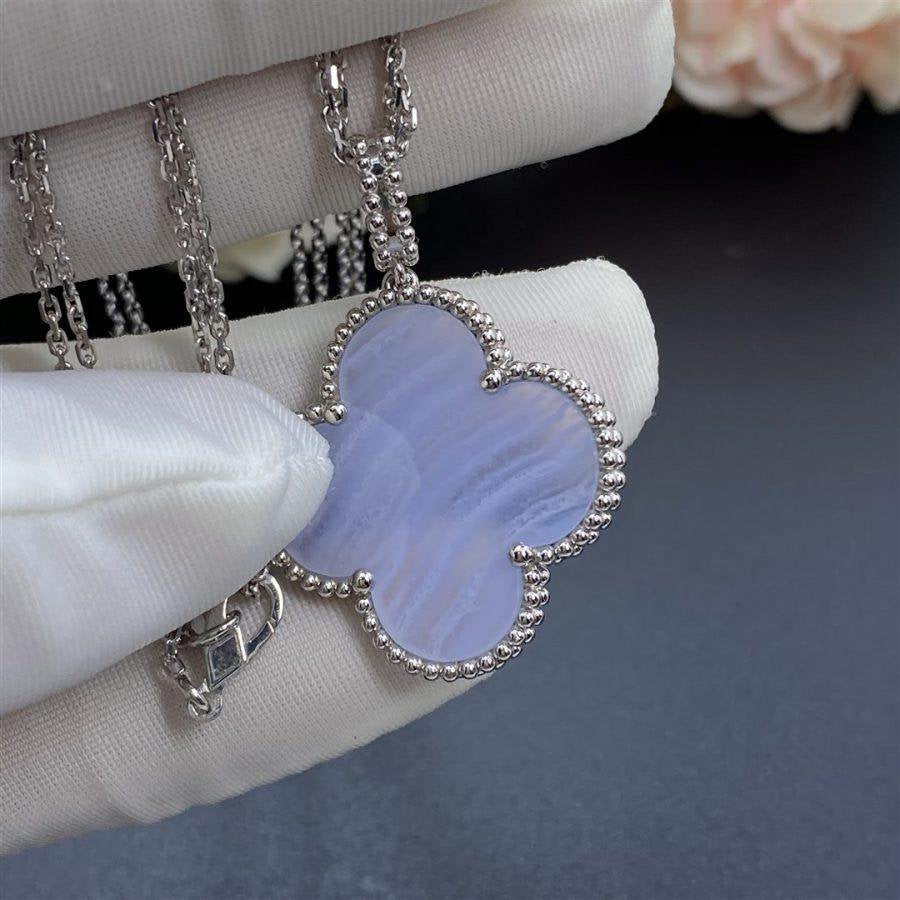 [⭐Maelin]CLOVER SILVER CHALCEDONY BIG CLOVER NECKLACE