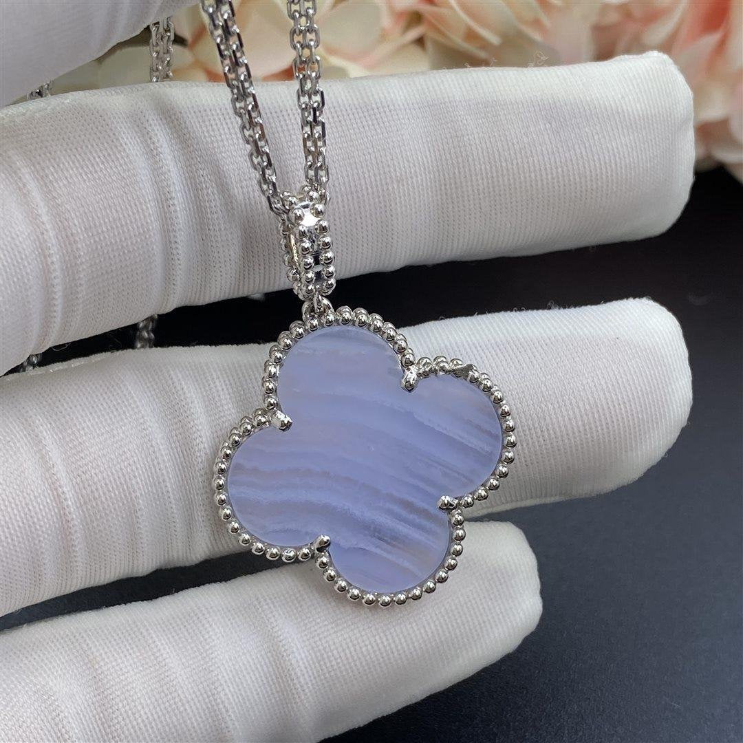 [⭐Maelin]CLOVER SILVER CHALCEDONY BIG CLOVER NECKLACE