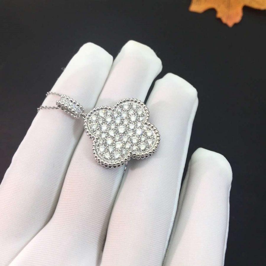 [⭐Maelin]CLOVER 25MM SILVER FULL DIAMOND BIG CLOVER NECKLACE