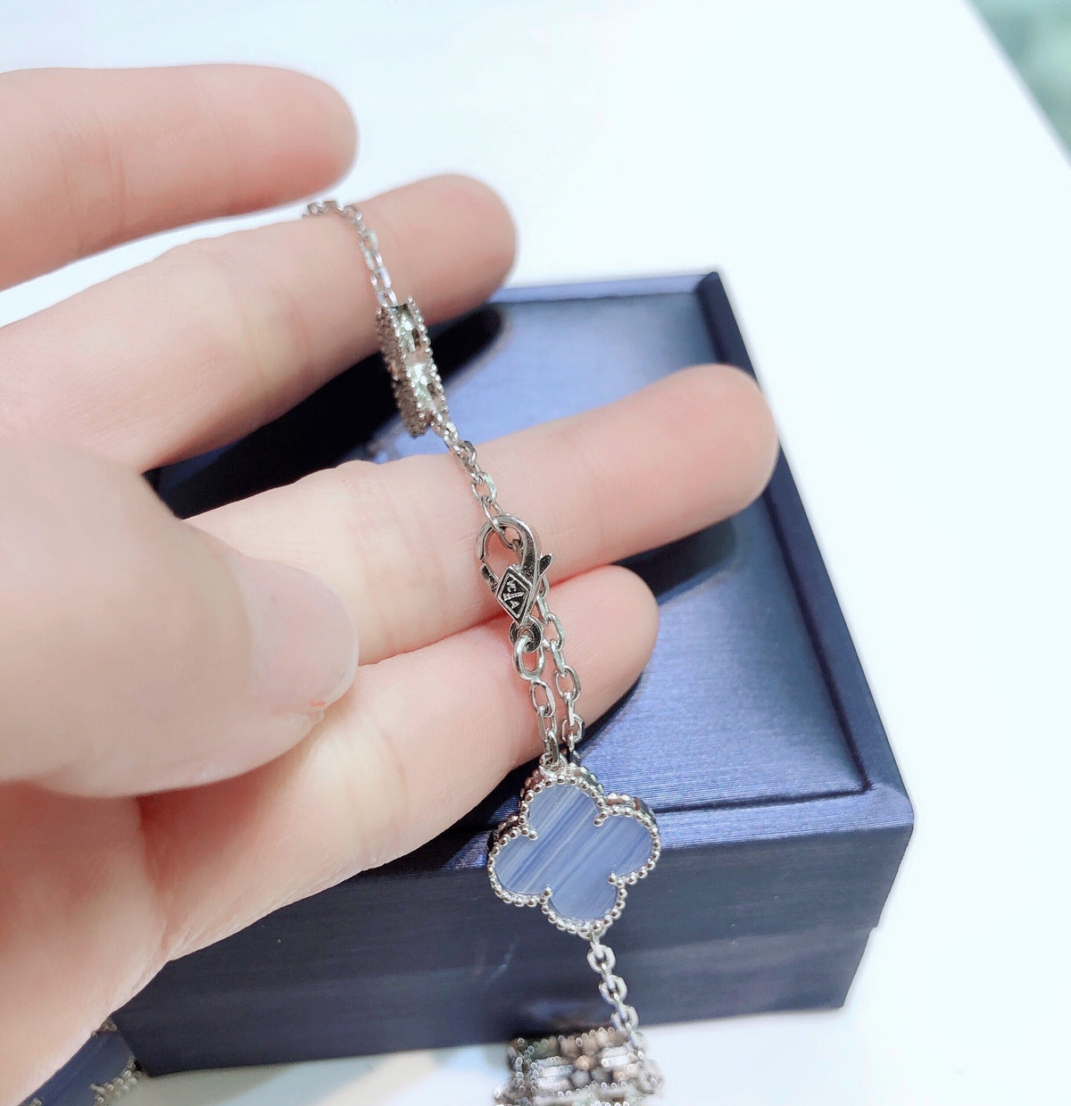 [⭐Maelin]CLOVER 10 MOTIFS CHALCEDONY DIAMONDS SILVER NECKLACE