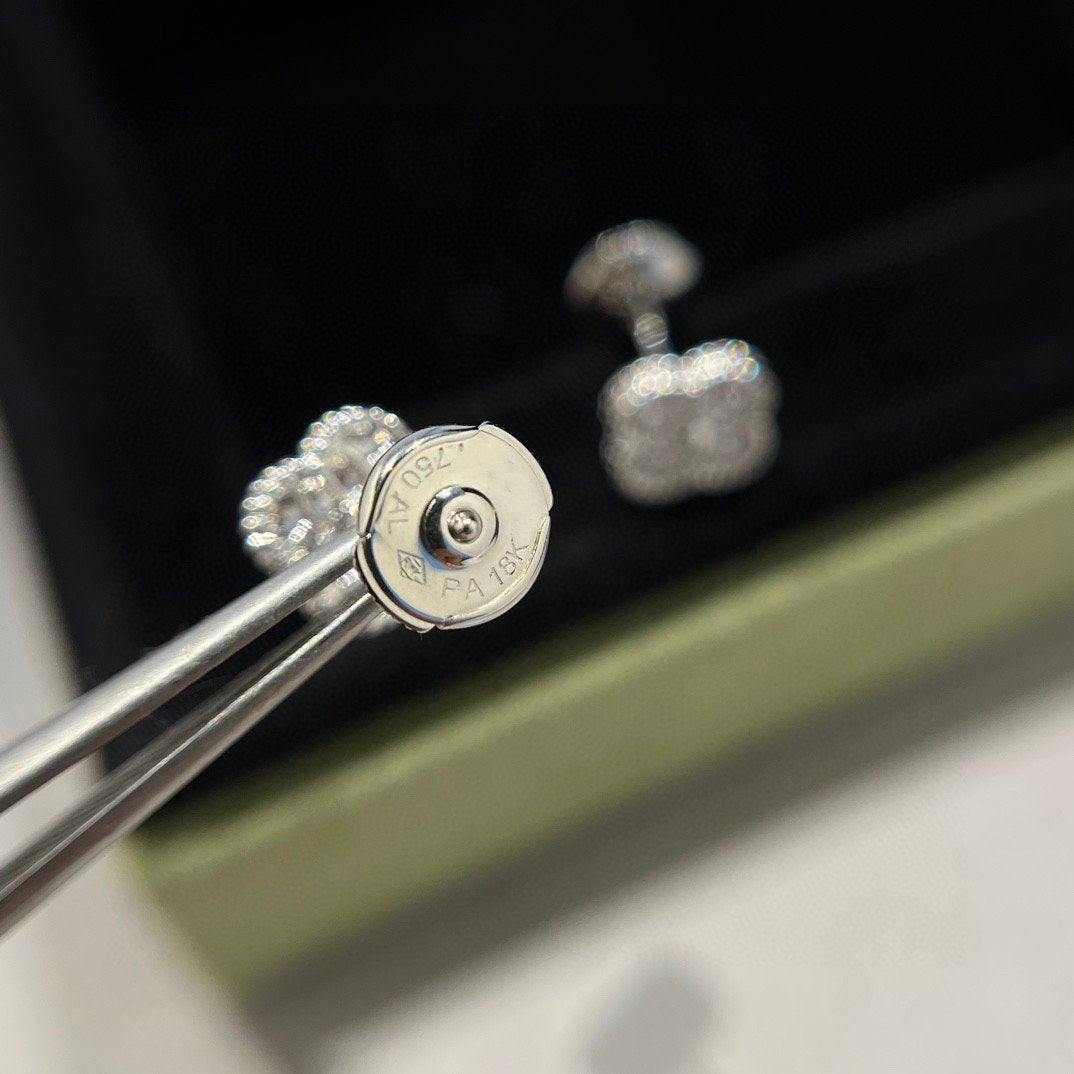 [⭐Maelin]CLOVER MINI DIAMOND STUD EARRINGS