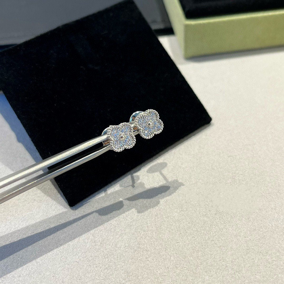 [⭐Maelin]CLOVER MINI DIAMOND STUD EARRINGS